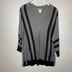 Sogi Black Gray Long Sleeve Cashmere Blend Top Size‎ Small